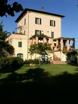 Gasthaus Domus Volumnia Country House Perugia Exterior foto
